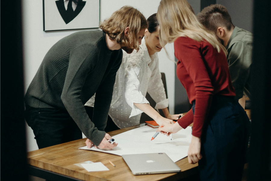 Real-Time vs Batch Sync in NetSuite eCommerce Integrations: Which Architecture Is Best for Your Business?